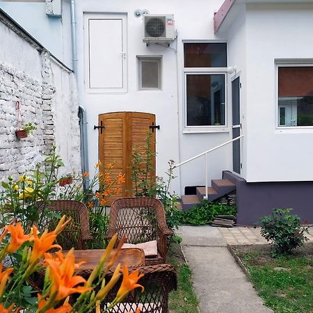 Oaza Centar Apartment โนวีซาด ภายนอก รูปภาพ