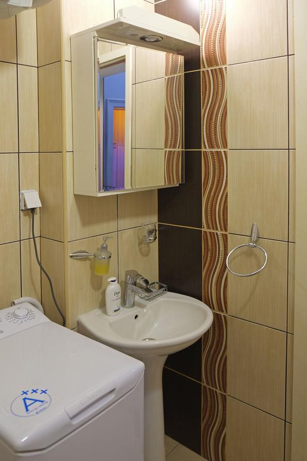 Oaza Centar Apartment โนวีซาด ภายนอก รูปภาพ