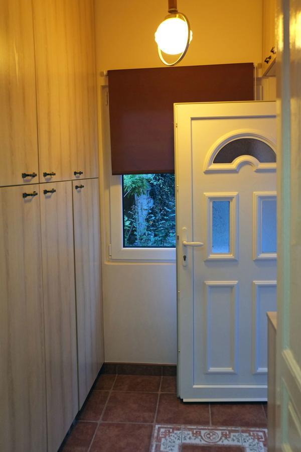Oaza Centar Apartment โนวีซาด ภายนอก รูปภาพ